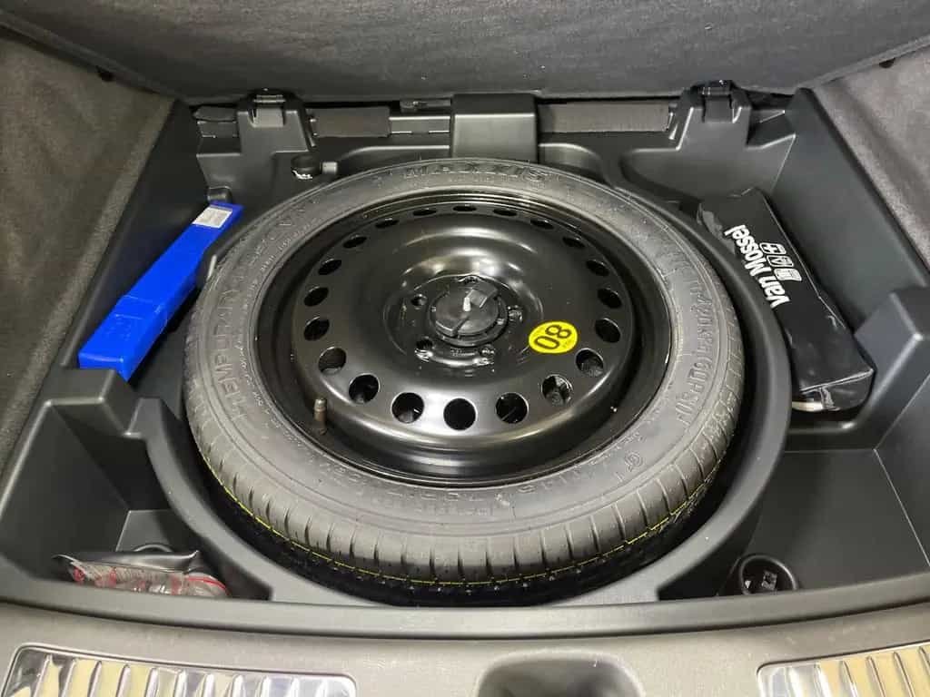 Cadillac XT4 SPORT+AWD+360°KAMERA+AHK+NAVI+UNFALLFREI+GARANTI 06/2024-photo-17