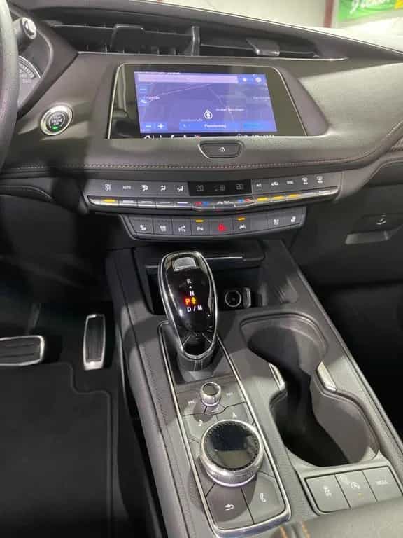 Cadillac XT4 SPORT+AWD+360°KAMERA+AHK+NAVI+UNFALLFREI+GARANTI 06/2024-photo-20