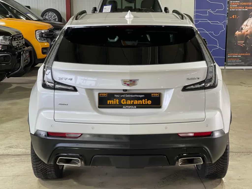 Cadillac XT4 SPORT+AWD+360°KAMERA+AHK+NAVI+UNFALLFREI+GARANTI 06/2024-photo-6