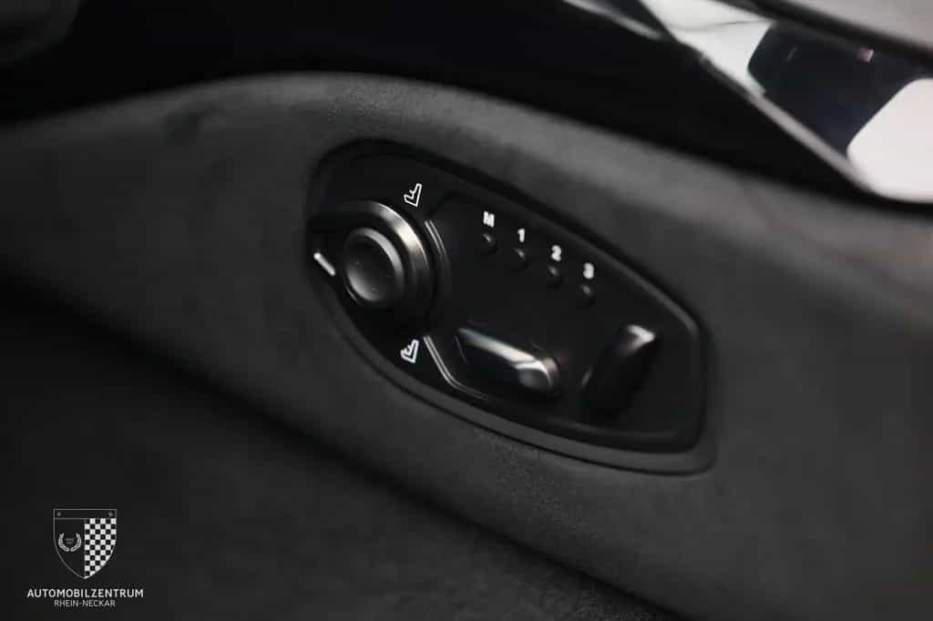 Aston Martin V8 Vantage Roadster SportsPlusPack/BlackPack/PPF 08/2021-photo-27