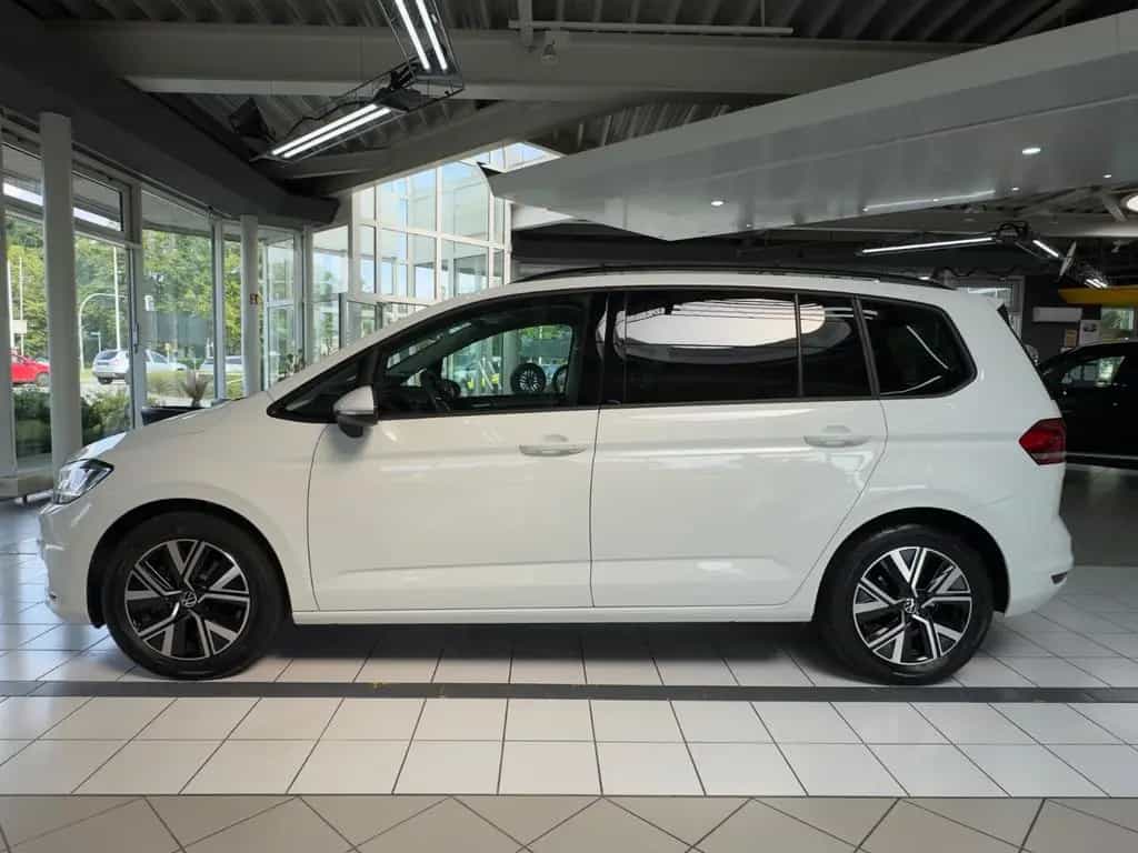 Volkswagen Touran *ACC*7-SITZER*LED*PANORAMA*KAMERA* 11/2024-photo-16