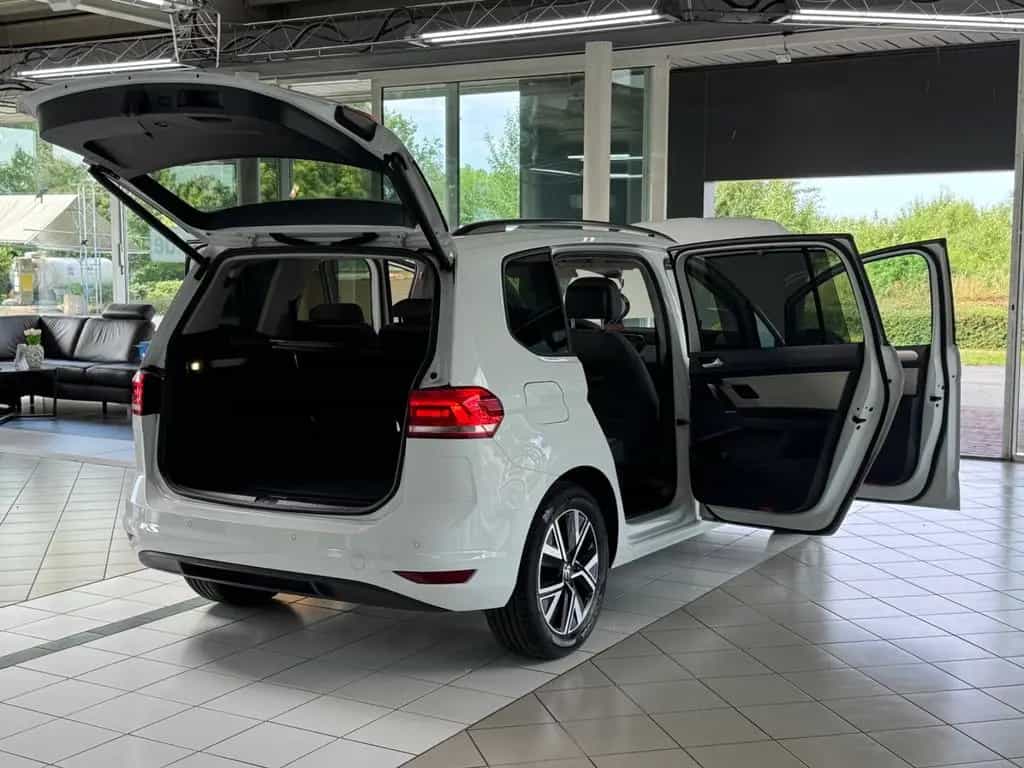 Volkswagen Touran *ACC*7-SITZER*LED*PANORAMA*KAMERA* 11/2024-photo-20