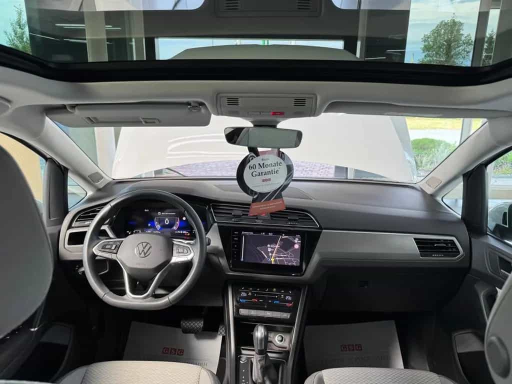 Volkswagen Touran *ACC*7-SITZER*LED*PANORAMA*KAMERA* 11/2024-photo-28