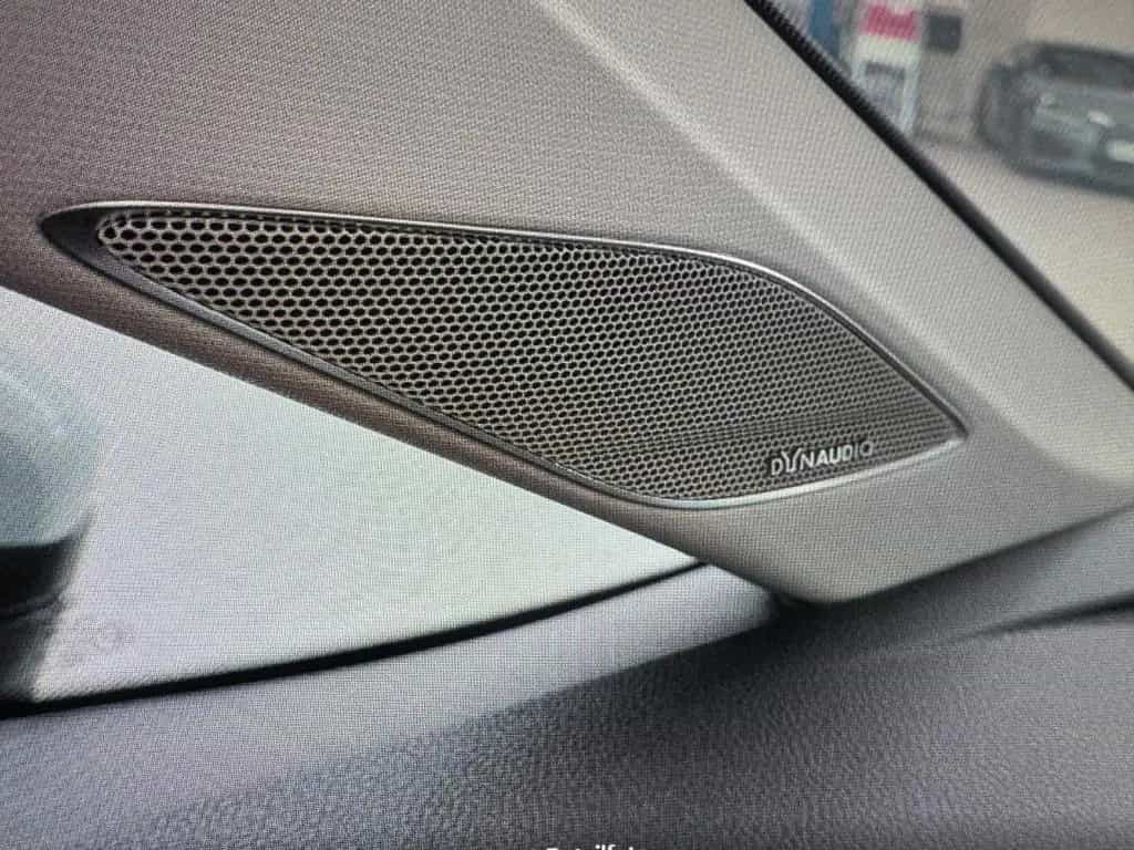 Volkswagen Touran *ACC*7-SITZER*LED*PANORAMA*KAMERA* 11/2024-photo-8