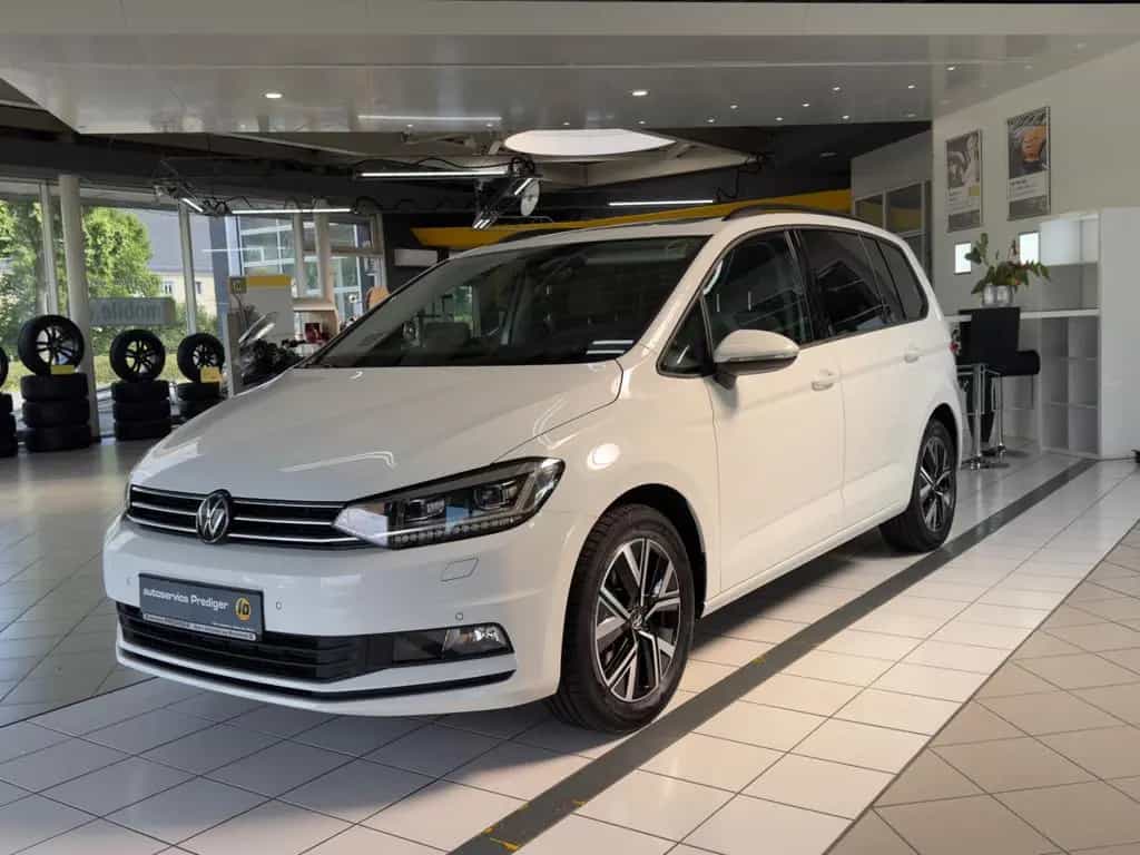 Volkswagen Touran *ACC*7-SITZER*LED*PANORAMA*KAMERA* 11/2024-photo-9