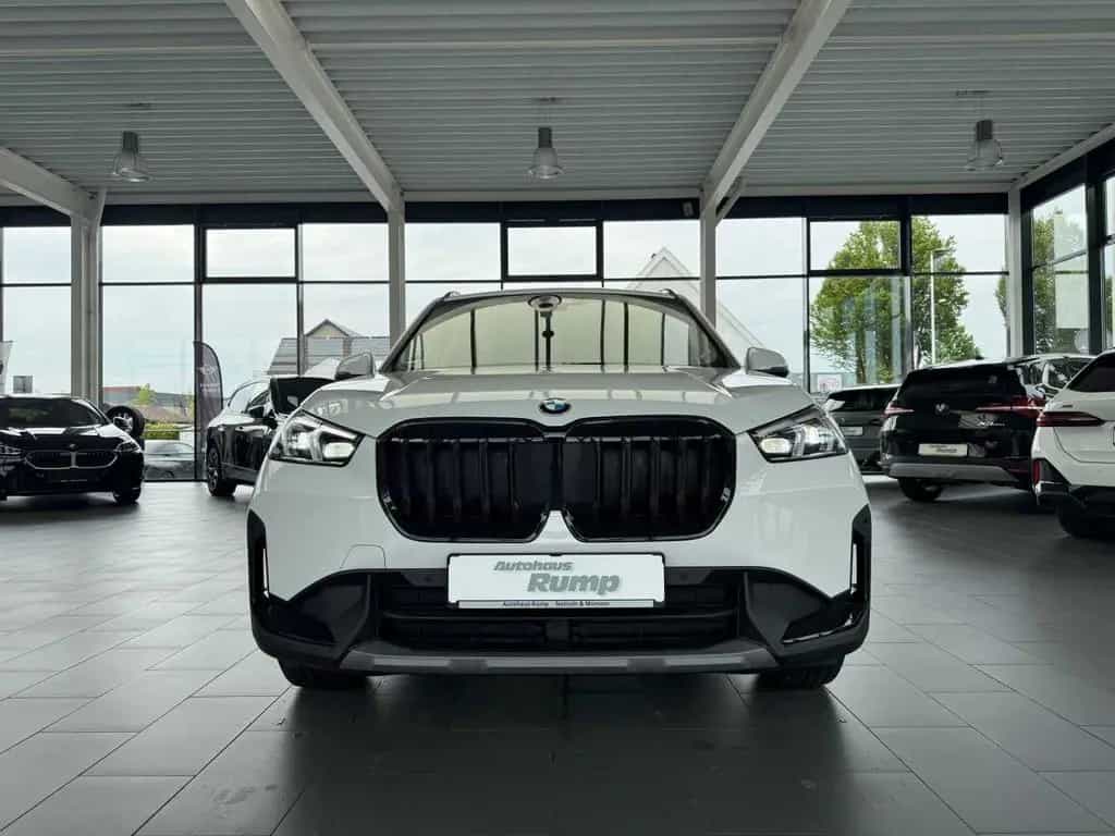 BMW X1 sDrive18i AHK,Adapt.LED,NAVI,RFK 09/2024-photo-1