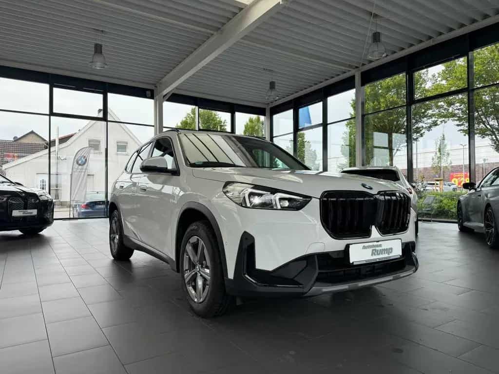 BMW X1 sDrive18i AHK,Adapt.LED,NAVI,RFK 09/2024-photo-2