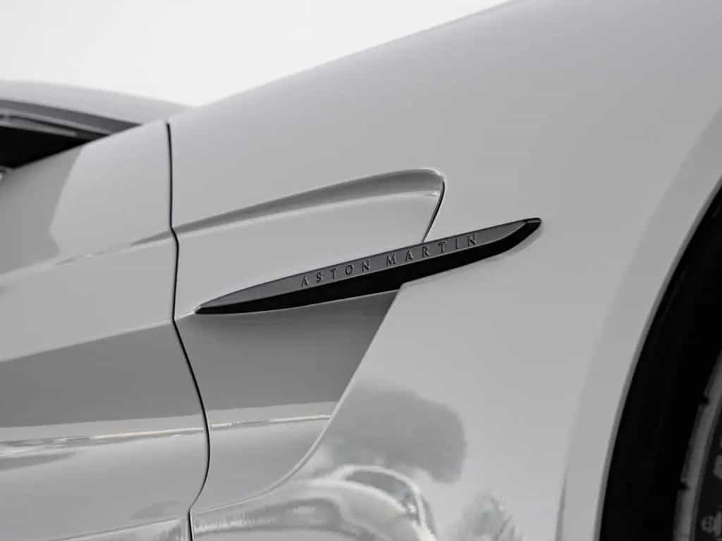 Aston Martin V8 Vantage Vantage S Roadster null-photo-18