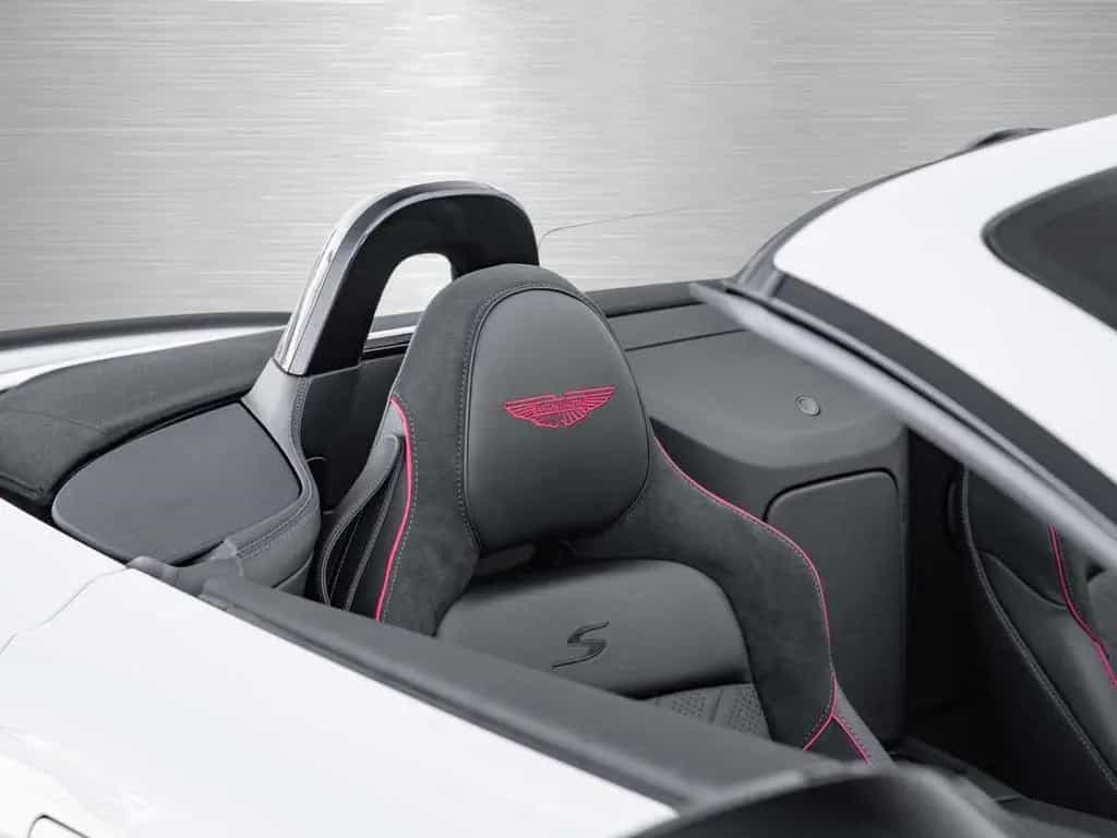 Aston Martin V8 Vantage Vantage S Roadster null-photo-22