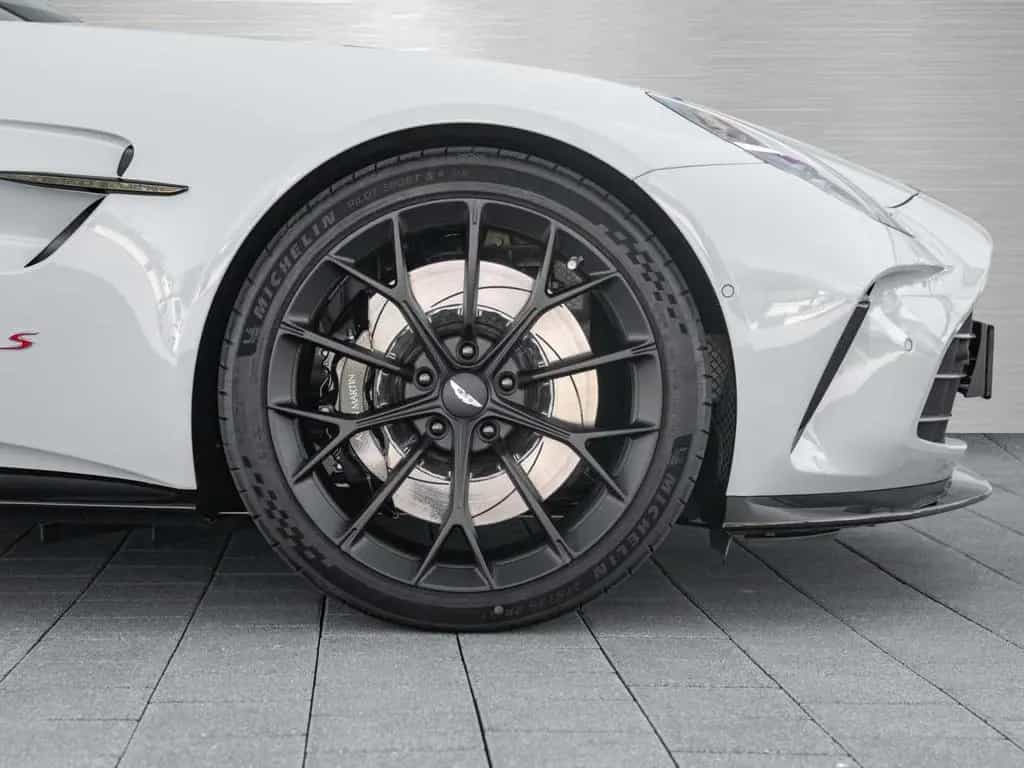 Aston Martin V8 Vantage Vantage S Roadster null-photo-3