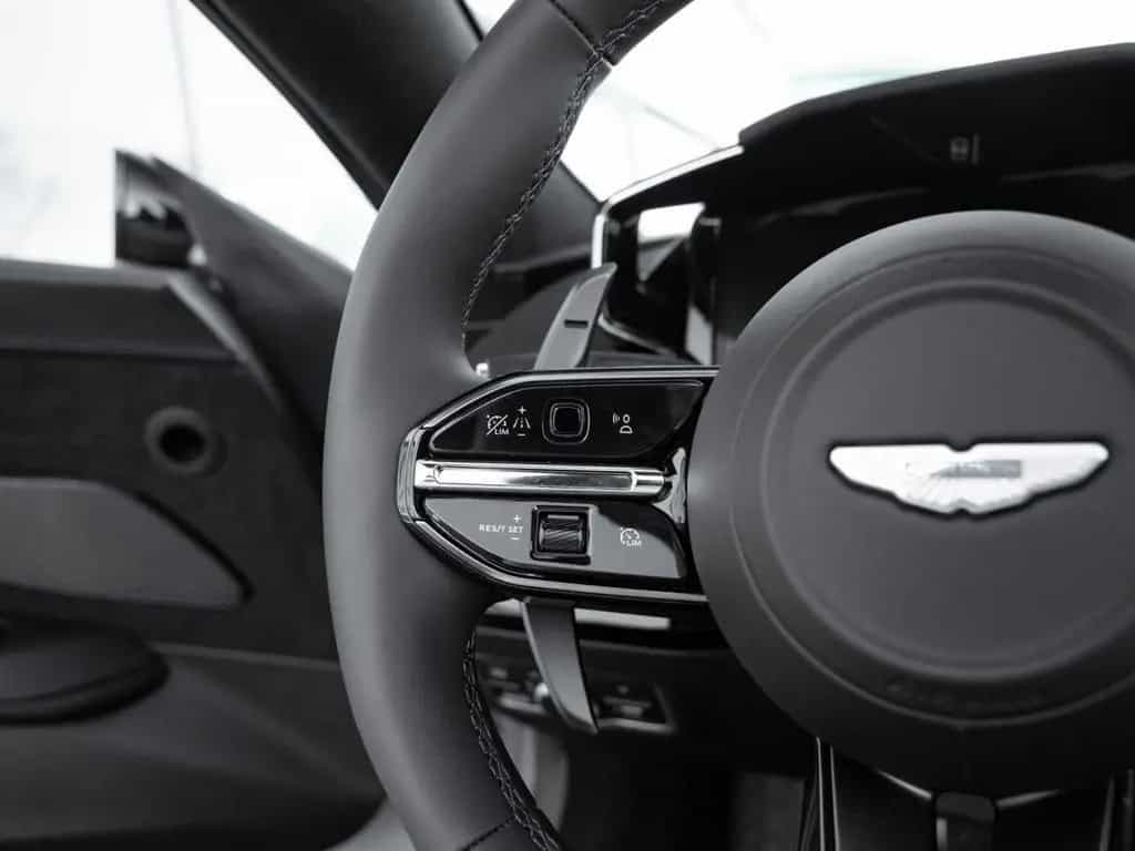 Aston Martin V8 Vantage Vantage S Roadster null-photo-32