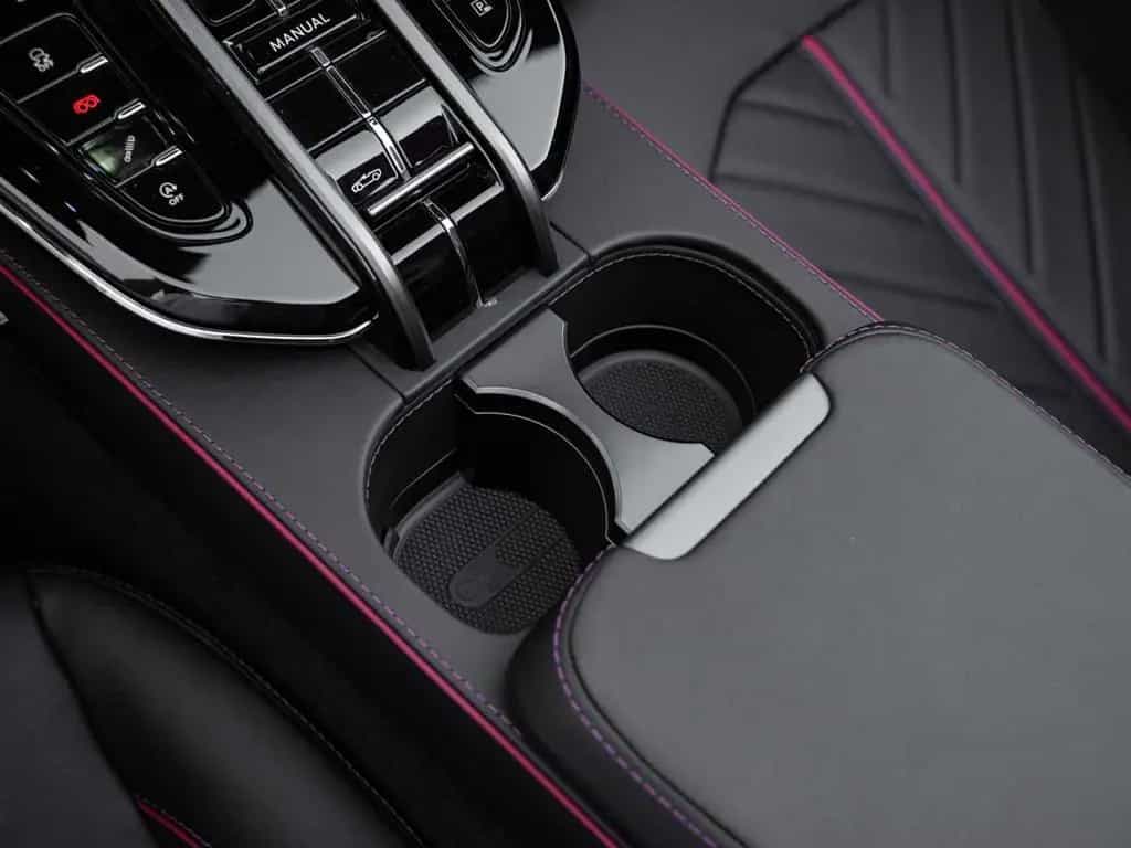 Aston Martin V8 Vantage Vantage S Roadster null-photo-33