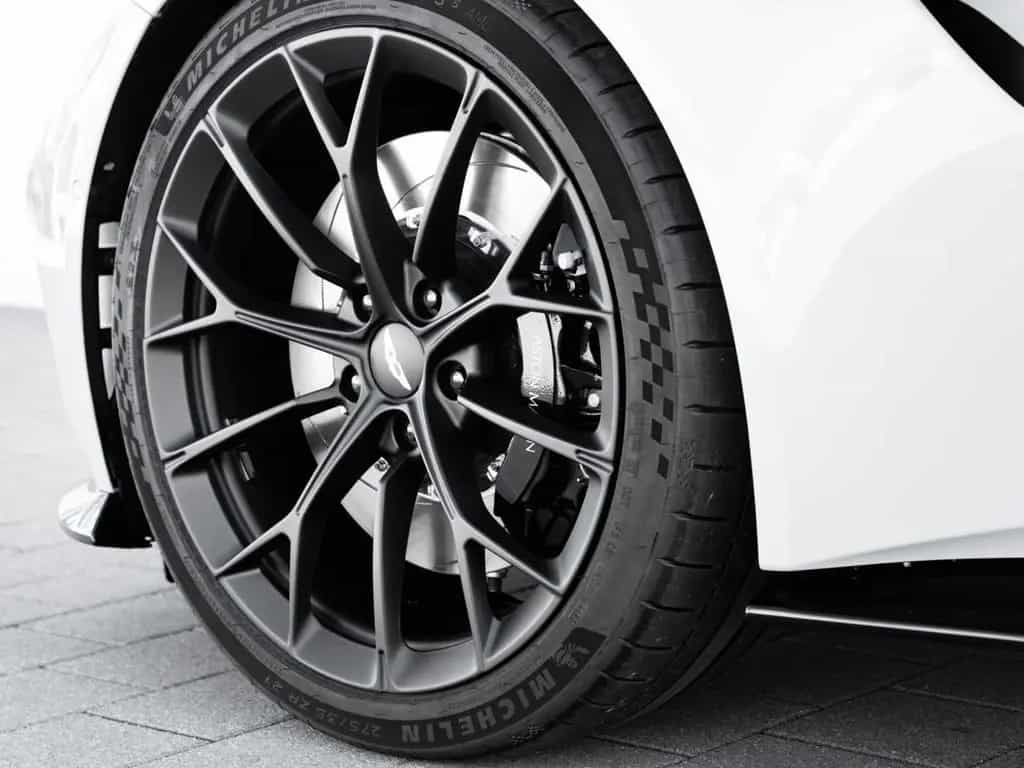 Aston Martin V8 Vantage Vantage S Roadster null-photo-39