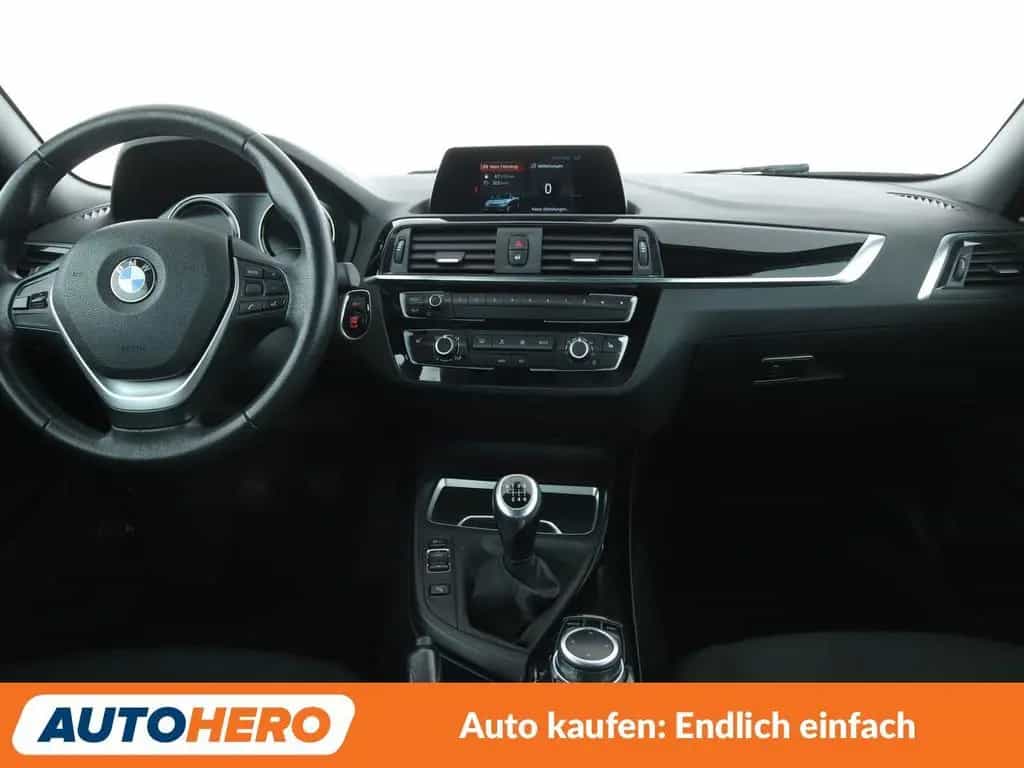 BMW 218 i *NAVI*LED*PDC*SHZ*KLIMA* 08/2018-photo-11