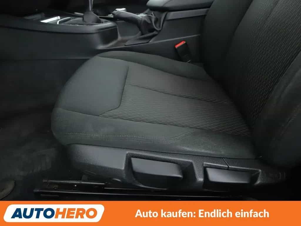 BMW 218 i *NAVI*LED*PDC*SHZ*KLIMA* 08/2018-photo-27