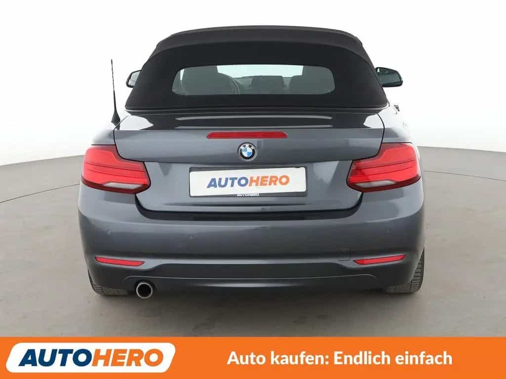 BMW 218 i *NAVI*LED*PDC*SHZ*KLIMA* 08/2018-photo-4
