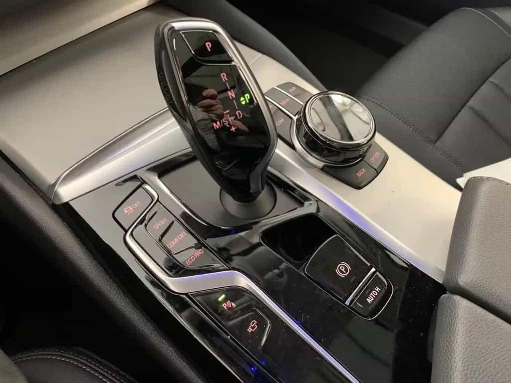 BMW 520 d T xDrive LASER/PANO/HUD/360°KAM/H&K SOUND 12/2020-photo-12