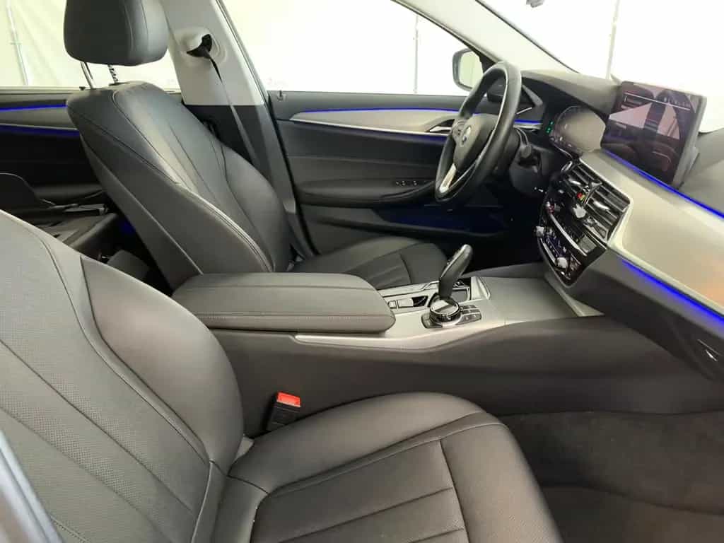 BMW 520 d T xDrive LASER/PANO/HUD/360°KAM/H&K SOUND 12/2020-photo-2