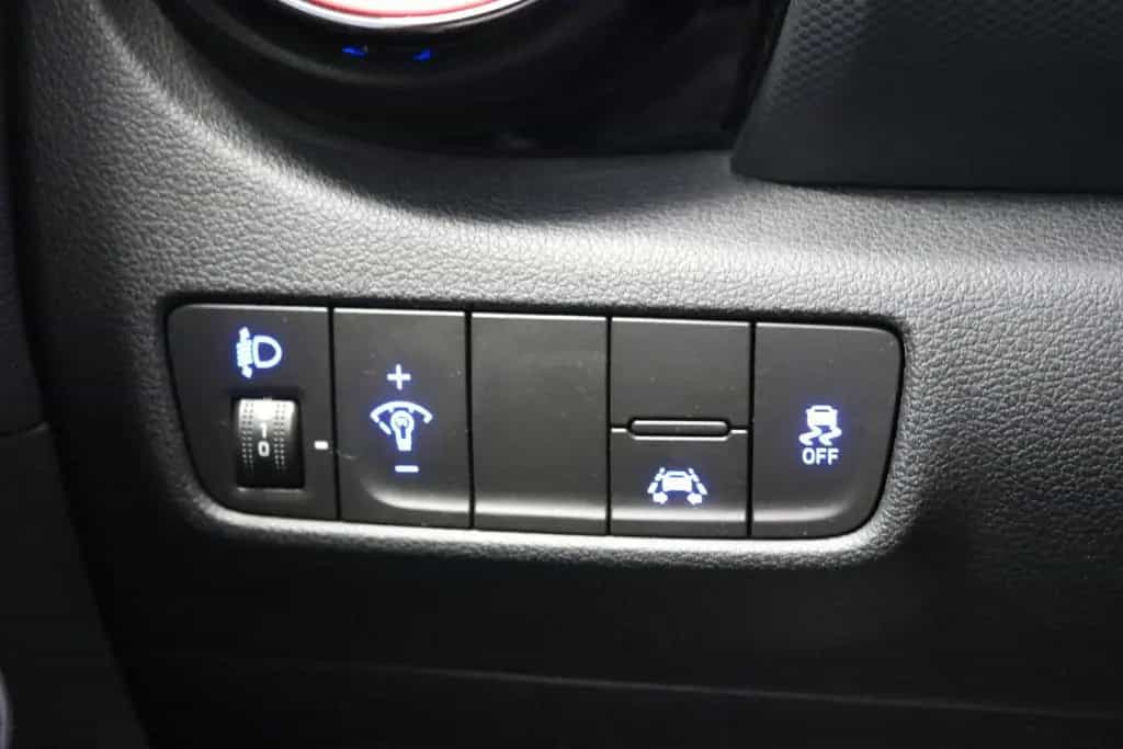 Hyundai KONA Style 2WD PDC Navi Kamera Tempomat DAB+ 05/2019-photo-19
