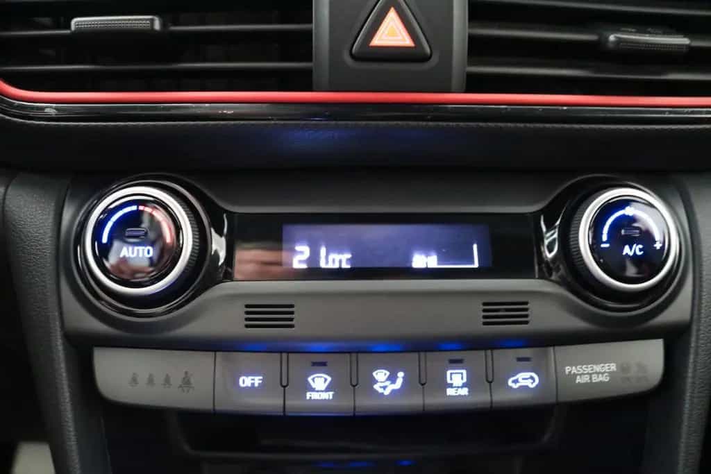 Hyundai KONA Style 2WD PDC Navi Kamera Tempomat DAB+ 05/2019-photo-26