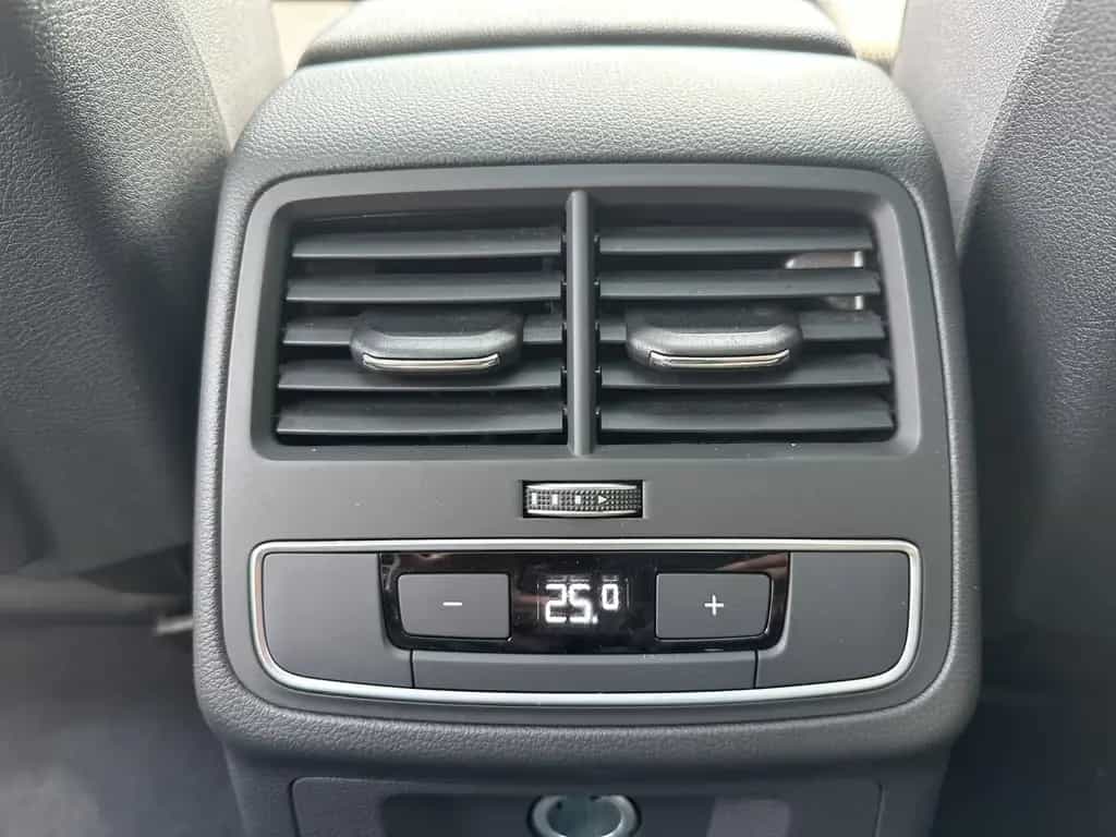 Audi A4 Avant 2.0 TDI Qu S-Line NAV+LED+AHK+PANO+B&O 03/2023-photo-14