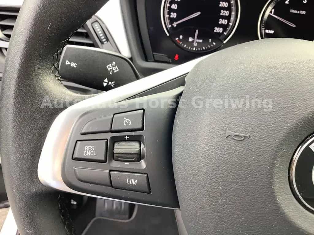 BMW X2 sDrive 18 d Advantage 11/2022-photo-19