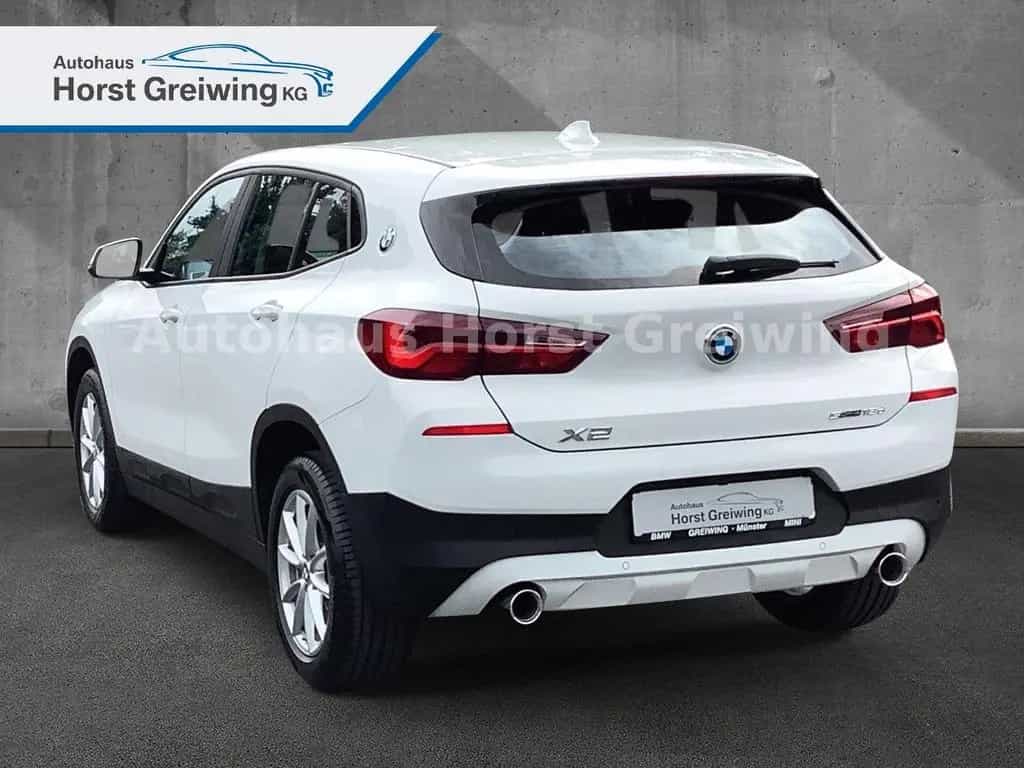 BMW X2 sDrive 18 d Advantage 11/2022-photo-2