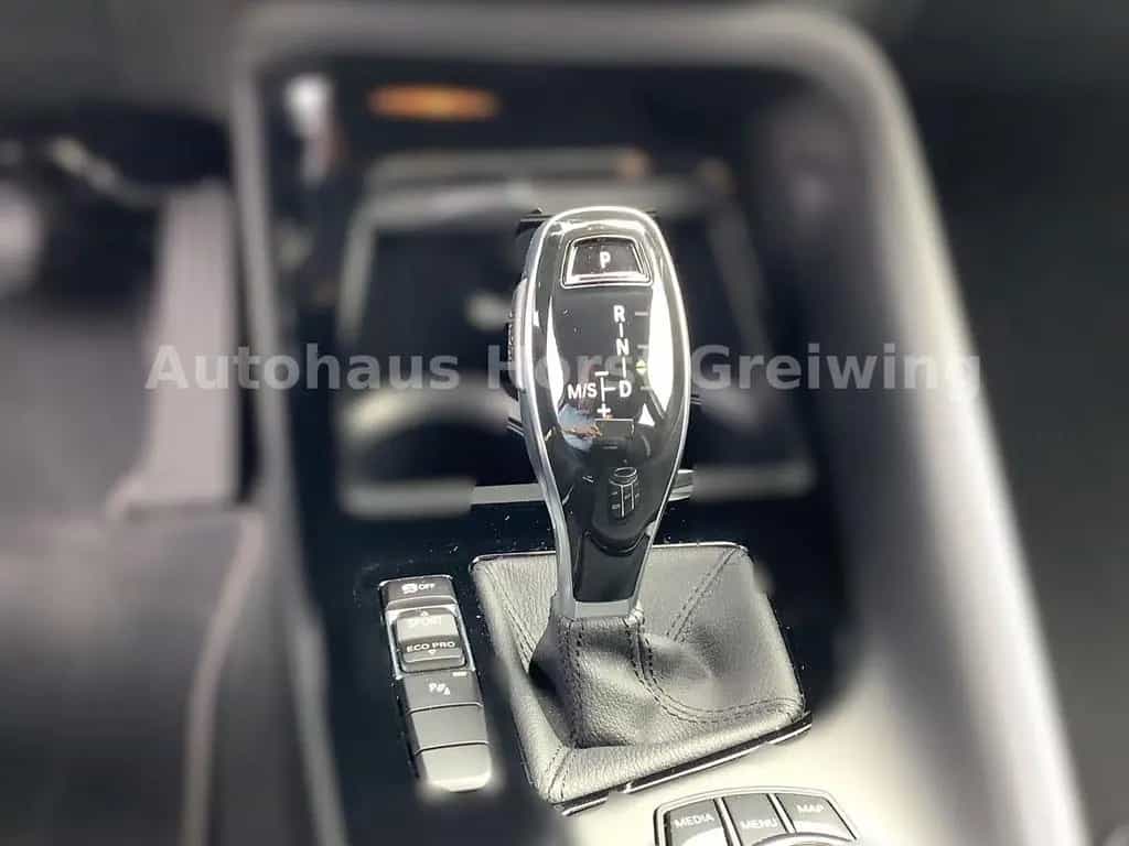 BMW X2 sDrive 18 d Advantage 11/2022-photo-21