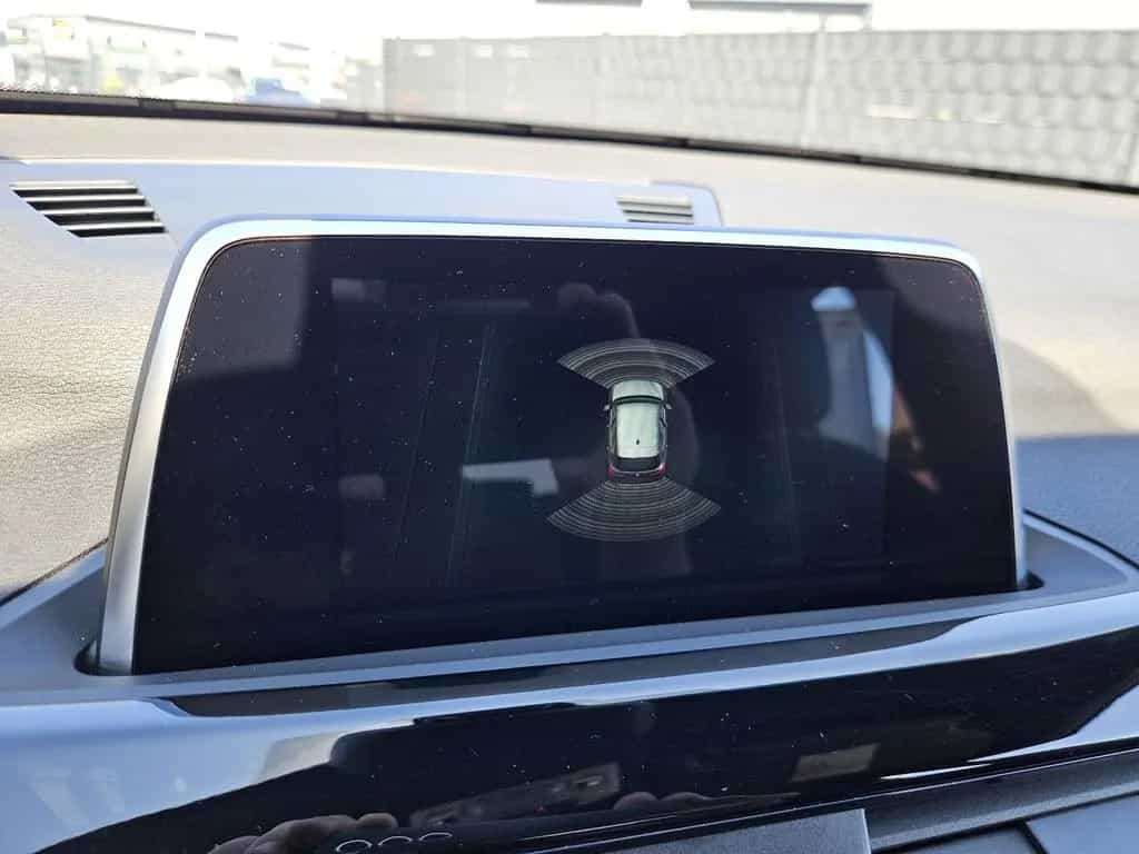 BMW X1 xDrive 20i Sport Line NAVI PDC SHZ AHK 1.HAND 11/2017-photo-19