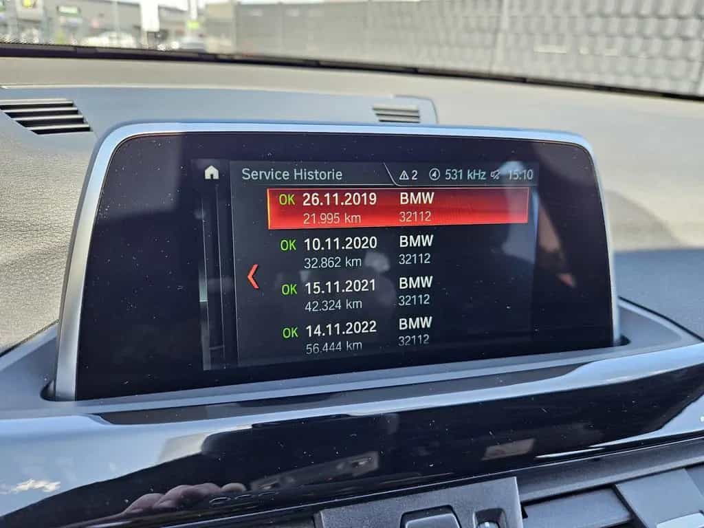 BMW X1 xDrive 20i Sport Line NAVI PDC SHZ AHK 1.HAND 11/2017-photo-20