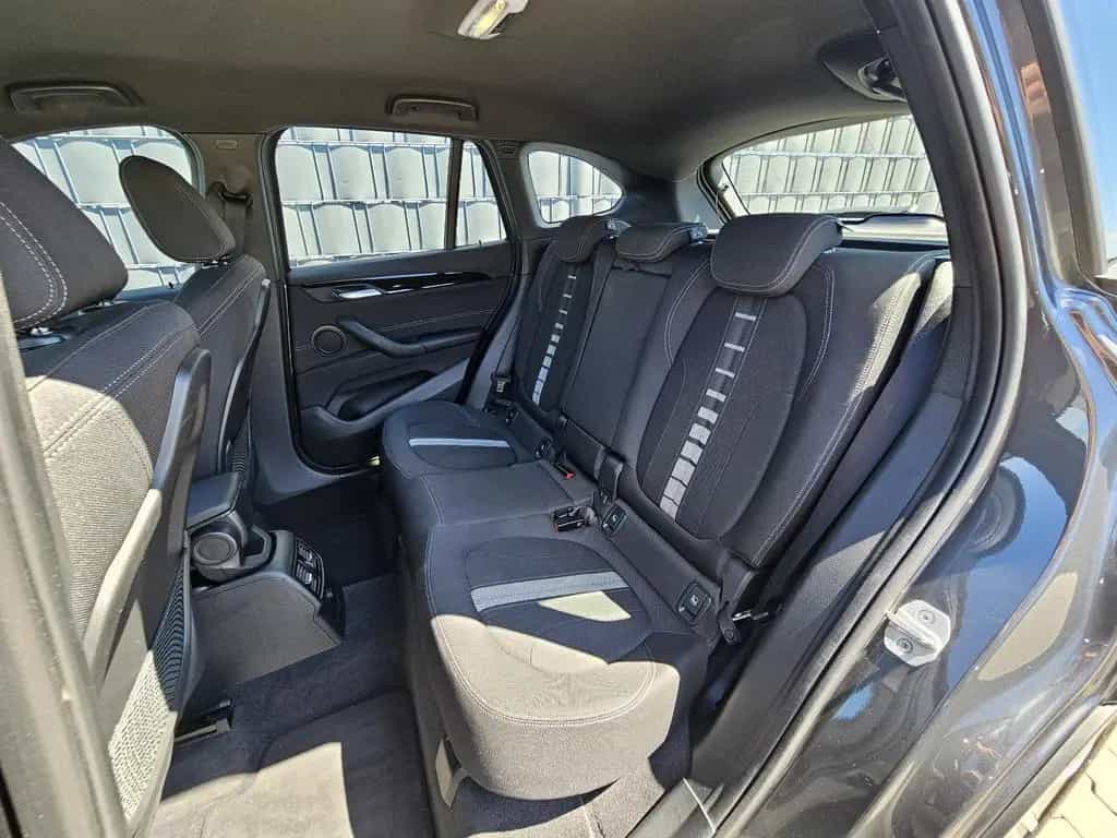 BMW X1 xDrive 20i Sport Line NAVI PDC SHZ AHK 1.HAND 11/2017-photo-26