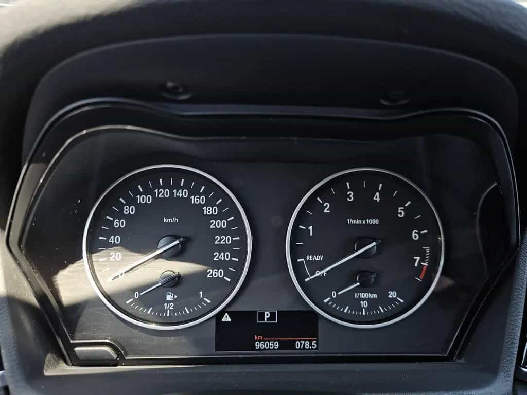 BMW X1 xDrive 20i Sport Line NAVI PDC SHZ AHK 1.HAND 11/2017-photo-31