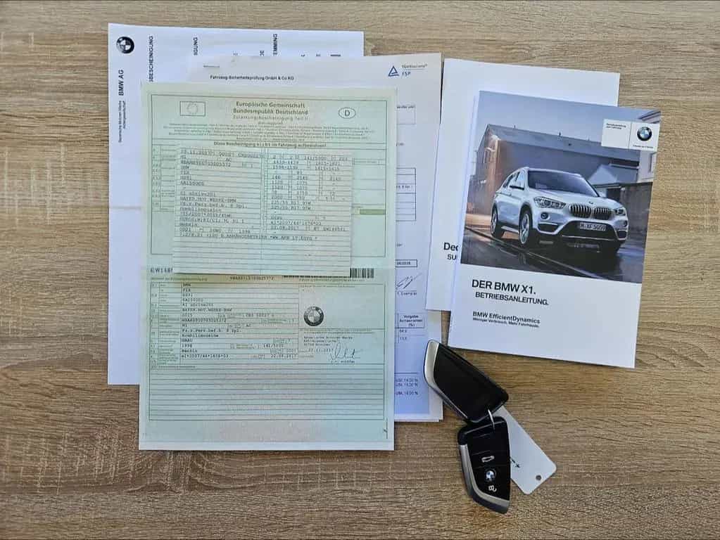 BMW X1 xDrive 20i Sport Line NAVI PDC SHZ AHK 1.HAND 11/2017-photo-32