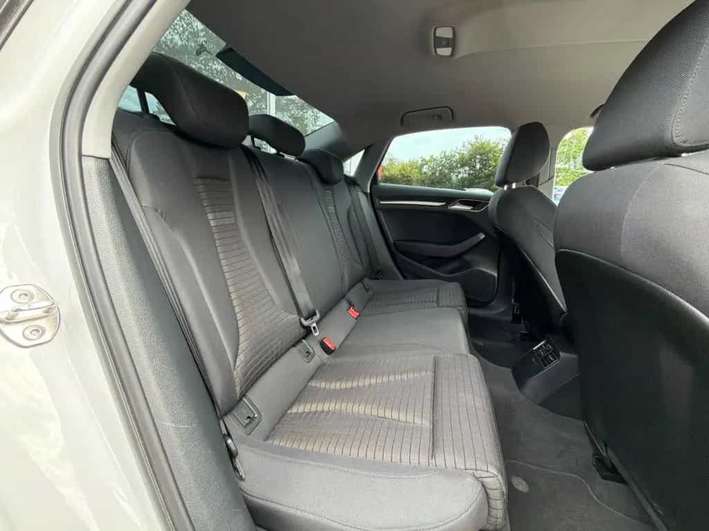 Audi A3 Limousine sport 07/2018-photo-13