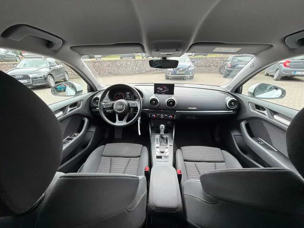 Audi A3 Limousine sport 07/2018-photo-16