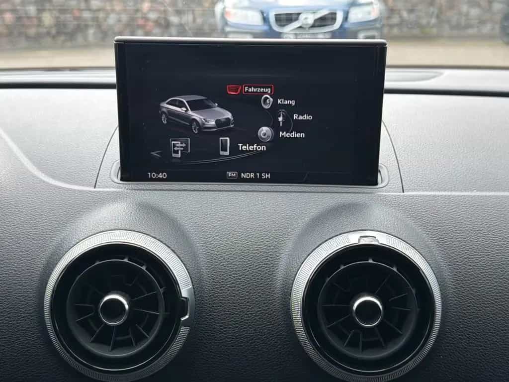 Audi A3 Limousine sport 07/2018-photo-24