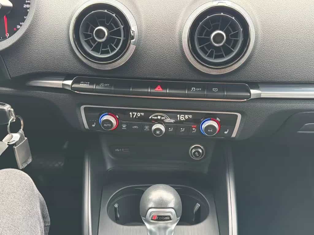 Audi A3 Limousine sport 07/2018-photo-25