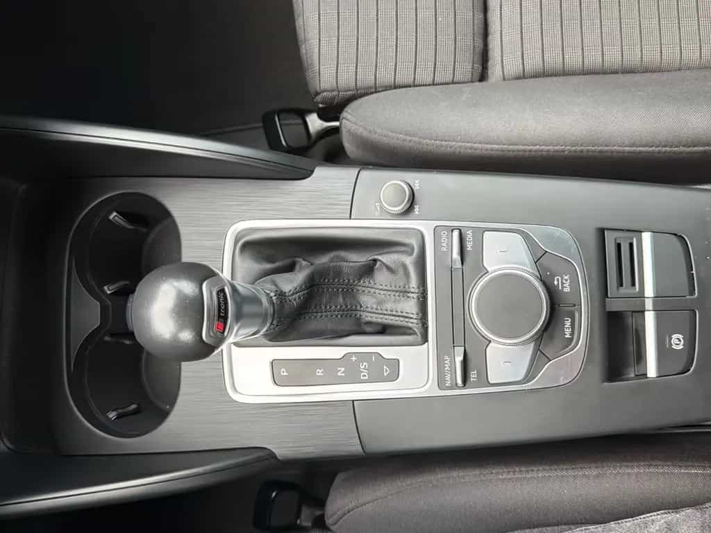 Audi A3 Limousine sport 07/2018-photo-27