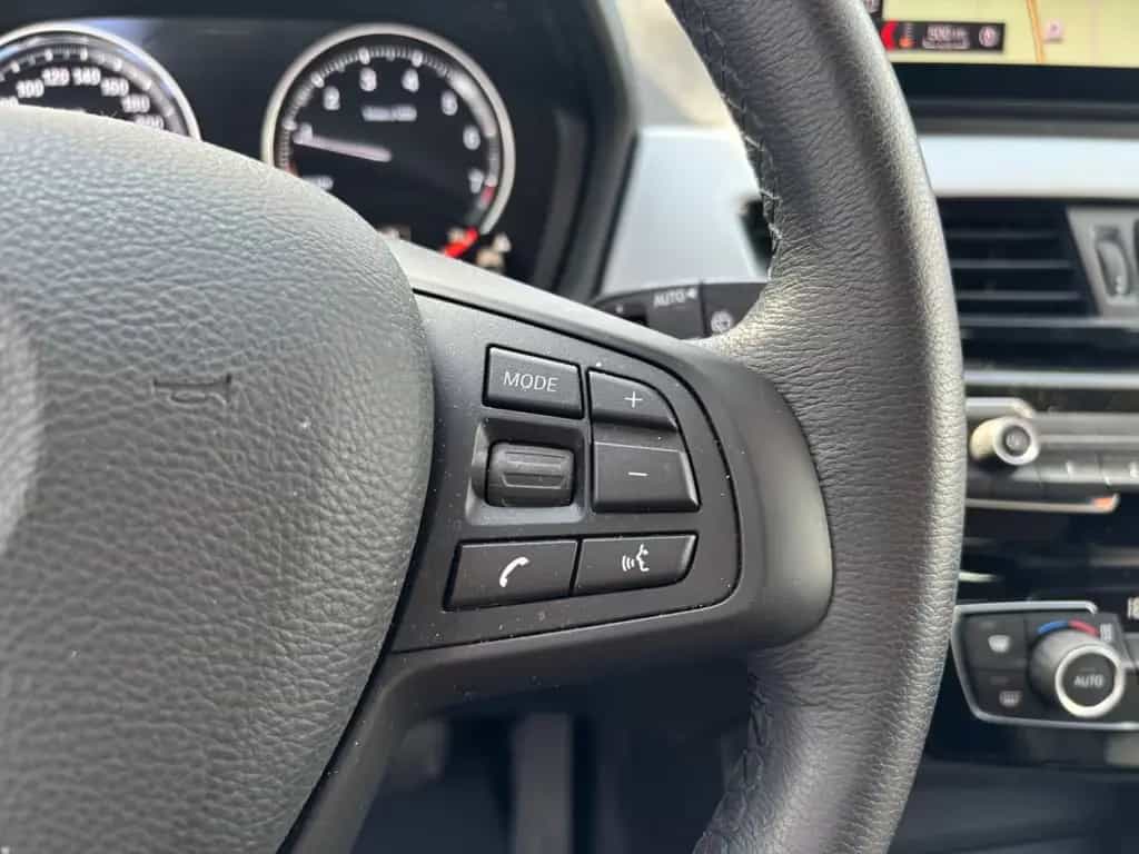 BMW X1 xDrive20i Advantage AHK/HUD/NAVI 07/2020-photo-10