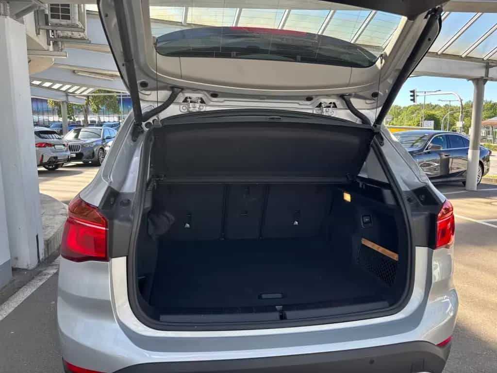 BMW X1 xDrive20i Advantage AHK/HUD/NAVI 07/2020-photo-4