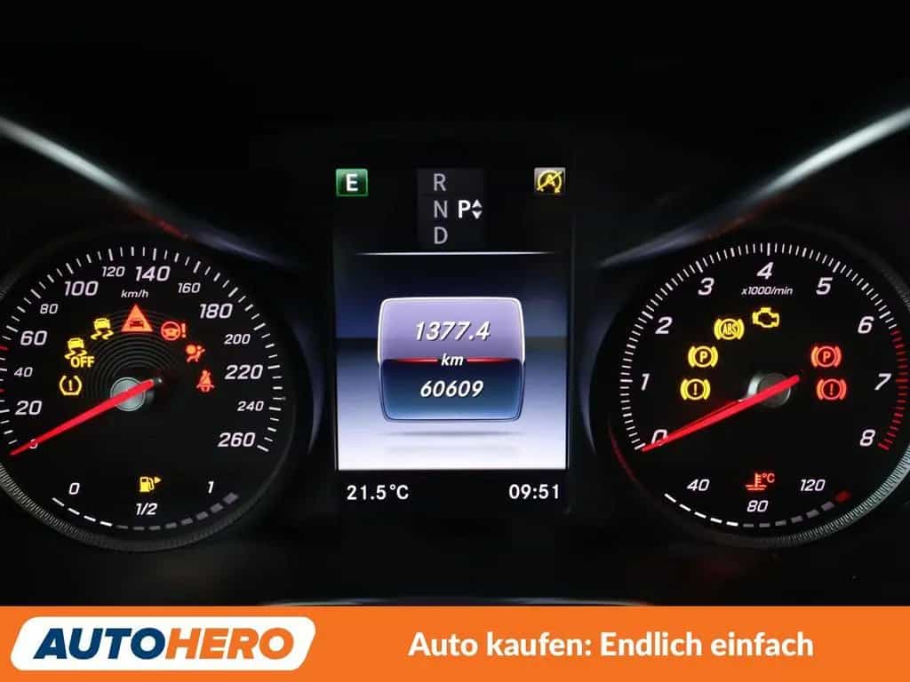 Mercedes-Benz C 180 C-Klasse C 180 CGI Avantgarde Aut.*NAVI*LED*PDC* 09/2017-photo-19