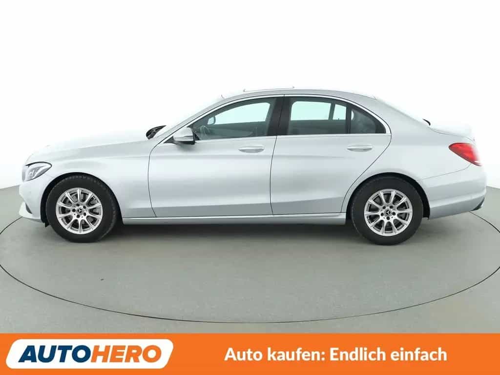 Mercedes-Benz C 180 C-Klasse C 180 CGI Avantgarde Aut.*NAVI*LED*PDC* 09/2017-photo-2