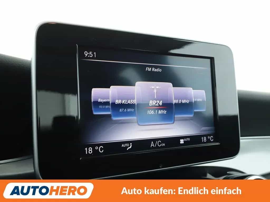 Mercedes-Benz C 180 C-Klasse C 180 CGI Avantgarde Aut.*NAVI*LED*PDC* 09/2017-photo-20
