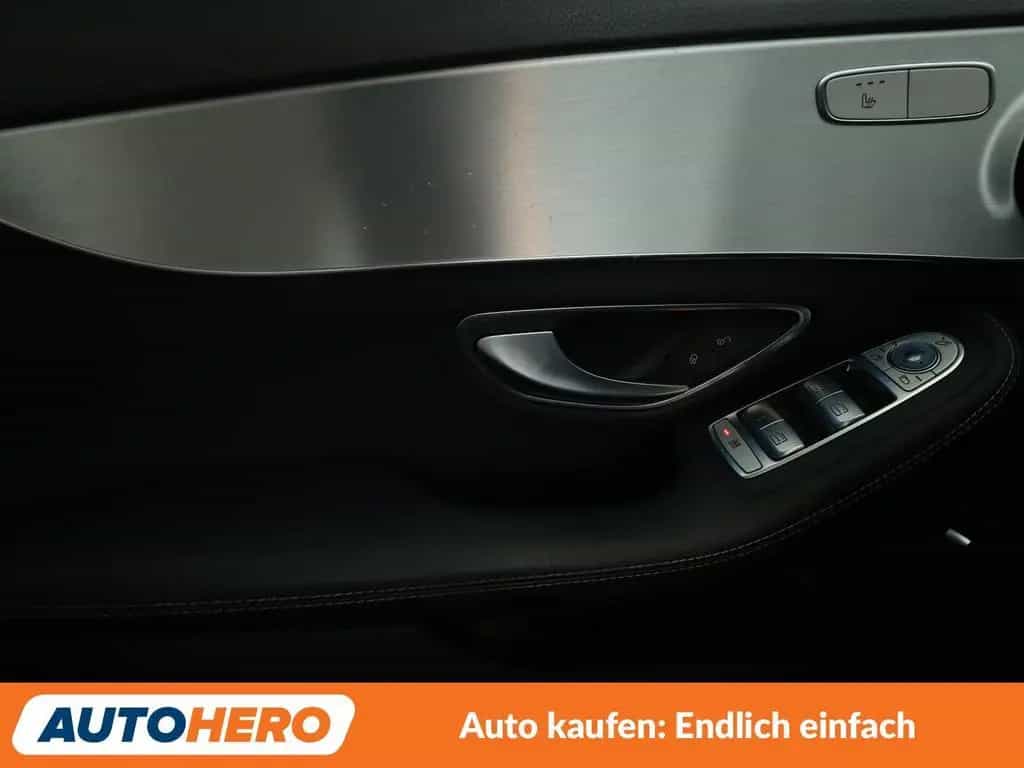 Mercedes-Benz C 180 C-Klasse C 180 CGI Avantgarde Aut.*NAVI*LED*PDC* 09/2017-photo-24