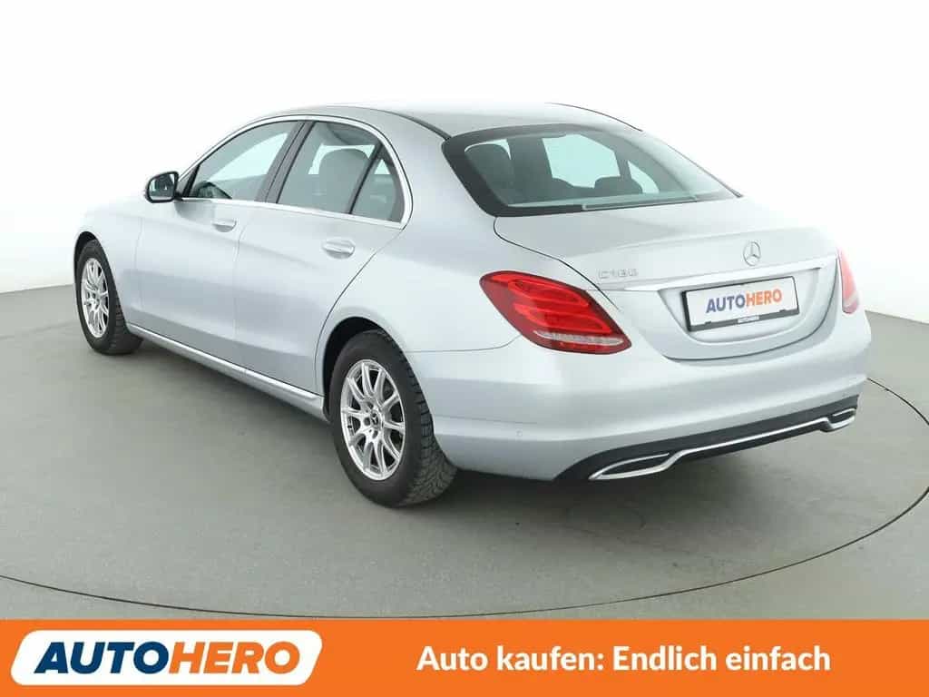 Mercedes-Benz C 180 C-Klasse C 180 CGI Avantgarde Aut.*NAVI*LED*PDC* 09/2017-photo-3