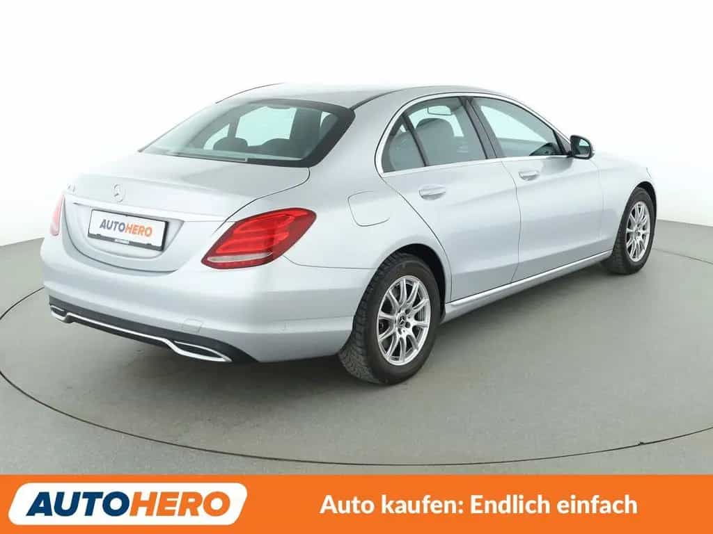 Mercedes-Benz C 180 C-Klasse C 180 CGI Avantgarde Aut.*NAVI*LED*PDC* 09/2017-photo-5