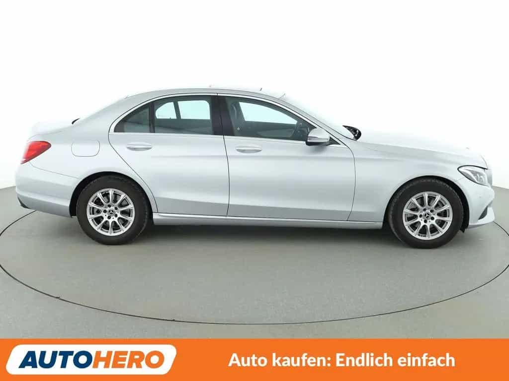 Mercedes-Benz C 180 C-Klasse C 180 CGI Avantgarde Aut.*NAVI*LED*PDC* 09/2017-photo-6