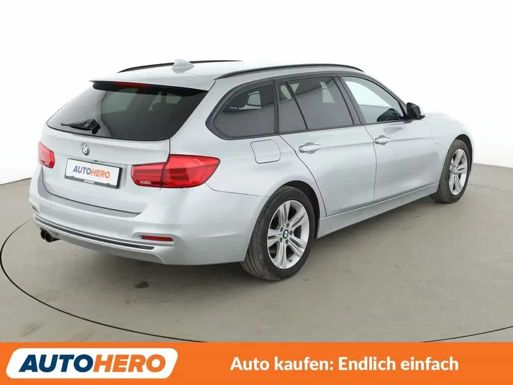 BMW 320 i Sport Line *NAVI*CAM*SHZ*TEMPO*ALU* 06/2017-photo-5