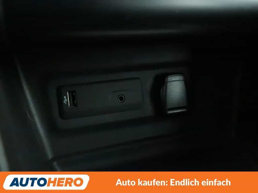 Renault Megane 1.3 TCe Limited*SHZ*TEMPO*KLIMA*GARANTIE* 03/2020-photo-24