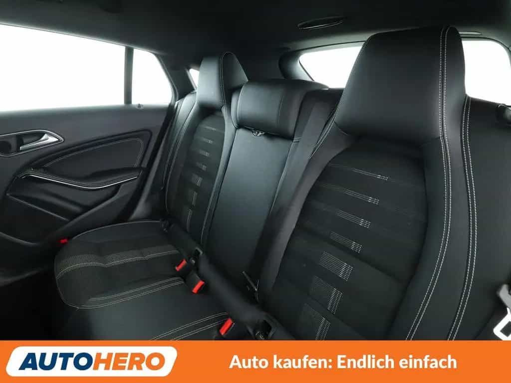 Mercedes-Benz CLA 200 Shooting Brake CLA-Klasse CLA 200 Shooting Brake Urban Aut.*LED 09/2016-photo-13